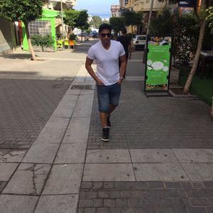 Meet your Posher, Hicham